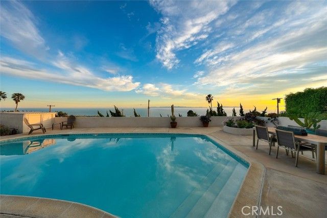 2225 Grenadier Drive, San Pedro (los Angeles), CA 90732