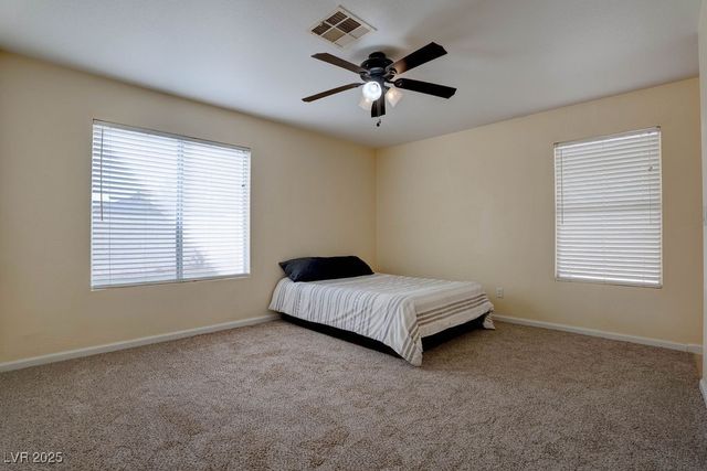 7925 Willow Pines Place, Las Vegas, NV 89143