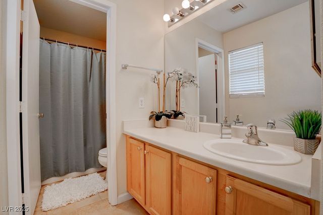 7925 Willow Pines Place, Las Vegas, NV 89143