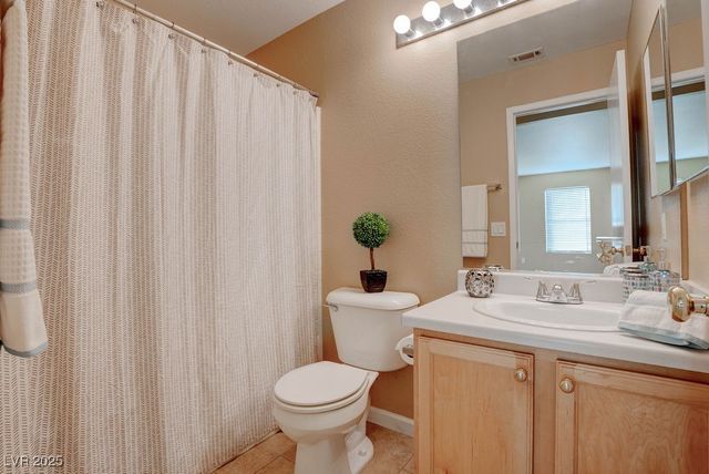 7925 Willow Pines Place, Las Vegas, NV 89143