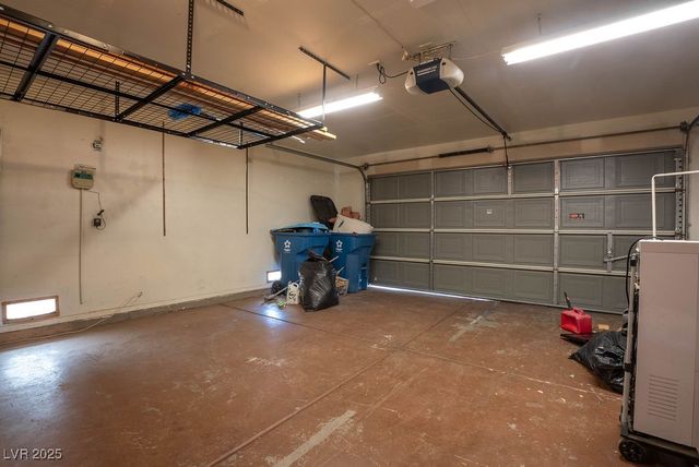 7925 Willow Pines Place, Las Vegas, NV 89143