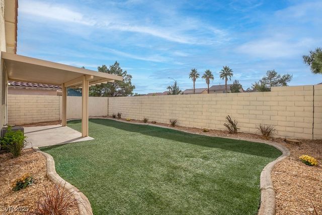 7925 Willow Pines Place, Las Vegas, NV 89143