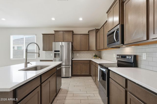 5230 W ALTA MESA Avenue, Laveen, AZ 85339