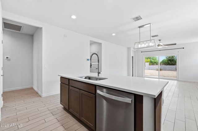 5230 W ALTA MESA Avenue, Laveen, AZ 85339