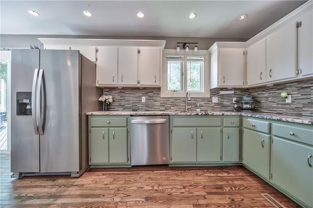 105 E Cedar Street, Spring Hill, KS 66083