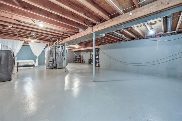 105 E Cedar Street, Spring Hill, KS 66083