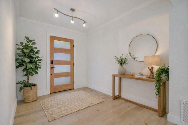 9026 Lockleven LOOP, Austin, TX 78750