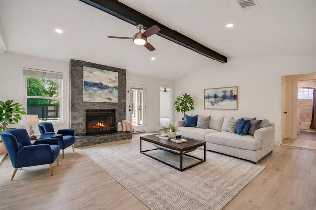 9026 Lockleven LOOP, Austin, TX 78750