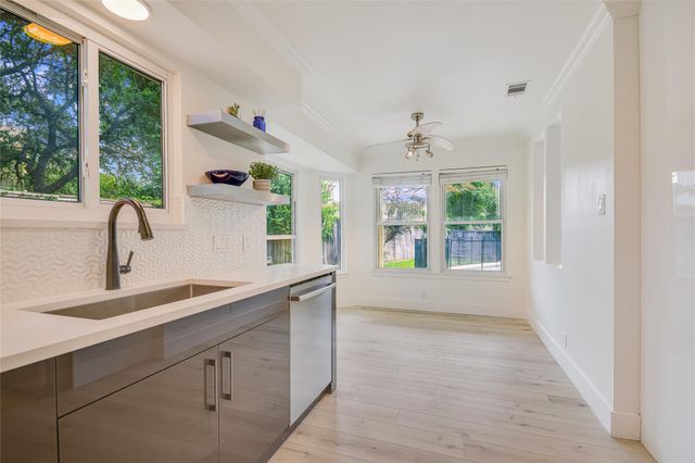 9026 Lockleven LOOP, Austin, TX 78750