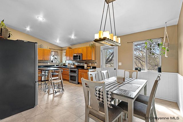 2239 MEADOW DR, Cheyenne, WY 82001