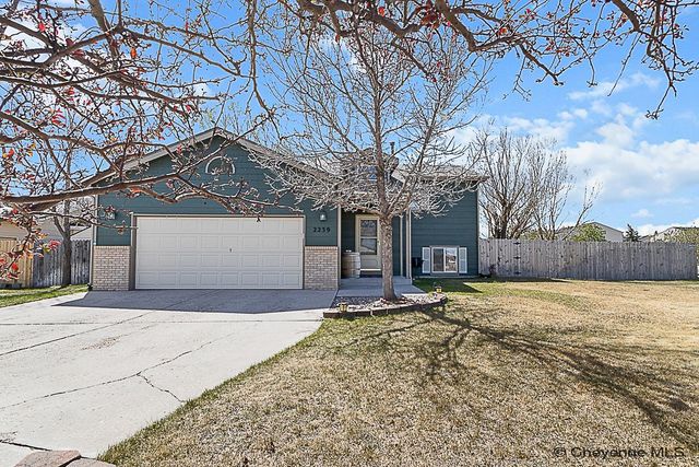 2239 MEADOW DR, Cheyenne, WY 82001
