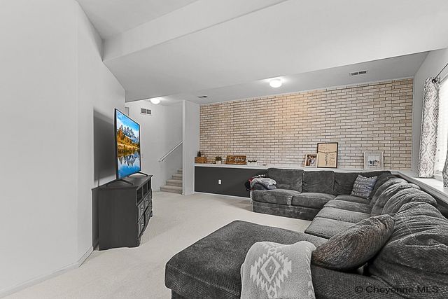 2239 MEADOW DR, Cheyenne, WY 82001