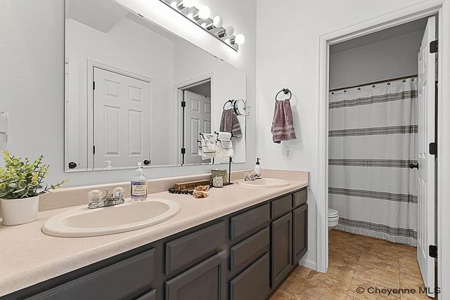2239 MEADOW DR, Cheyenne, WY 82001