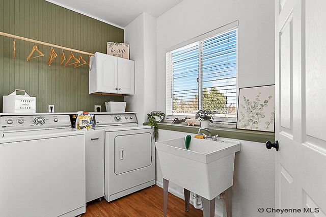 2239 MEADOW DR, Cheyenne, WY 82001