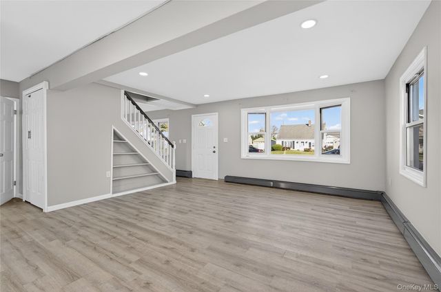 28 Candle Lane, Levittown, NY 11756