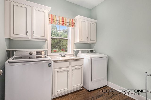 4304 Oak River Court, Grand Rapids, MI 49525