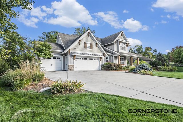 4304 Oak River Court, Grand Rapids, MI 49525