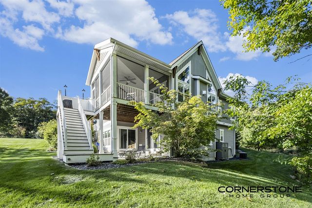 4304 Oak River Court, Grand Rapids, MI 49525