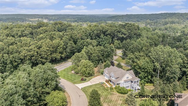 4304 Oak River Court, Grand Rapids, MI 49525