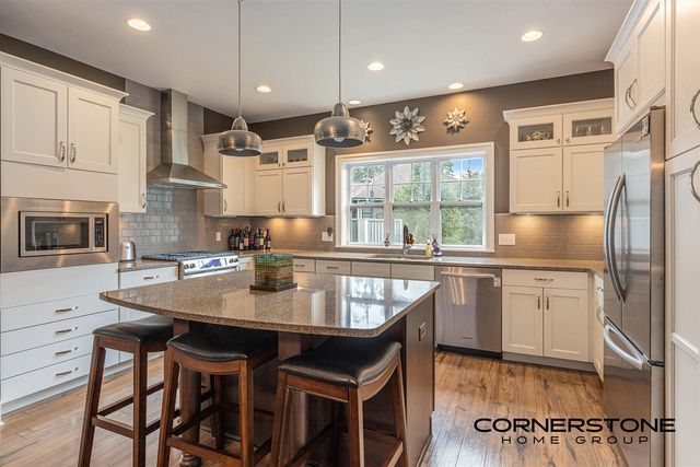 4304 Oak River Court, Grand Rapids, MI 49525