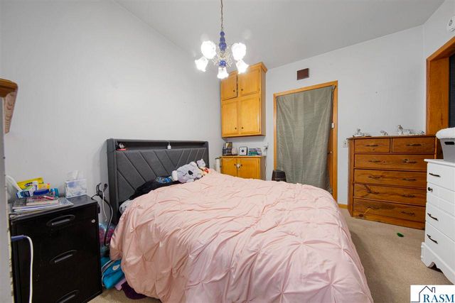 413 Glenwood Avenue, Mankato, MN 56001