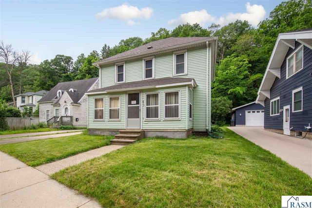 413 Glenwood Avenue, Mankato, MN 56001