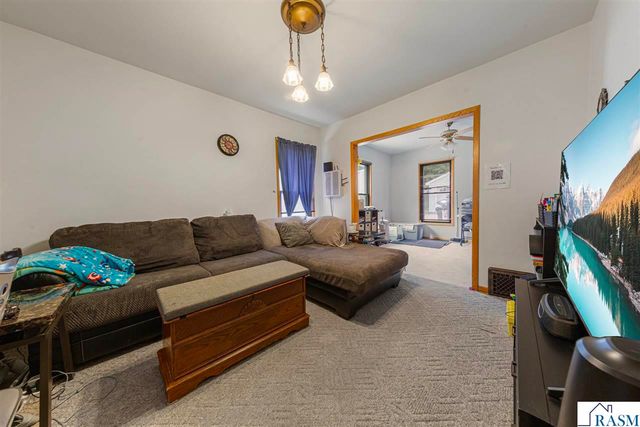 413 Glenwood Avenue, Mankato, MN 56001