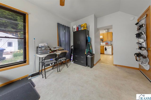 413 Glenwood Avenue, Mankato, MN 56001