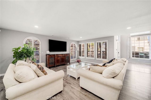 6020 Ocean Boulevard, Long Beach, CA 90803