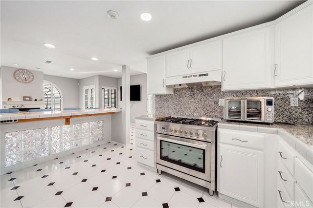 6020 Ocean Boulevard, Long Beach, CA 90803