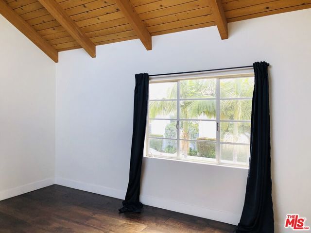 6207 BANNER Avenue 1, Los Angeles, CA 90038
