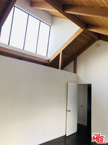 6207 BANNER Avenue 1, Los Angeles, CA 90038