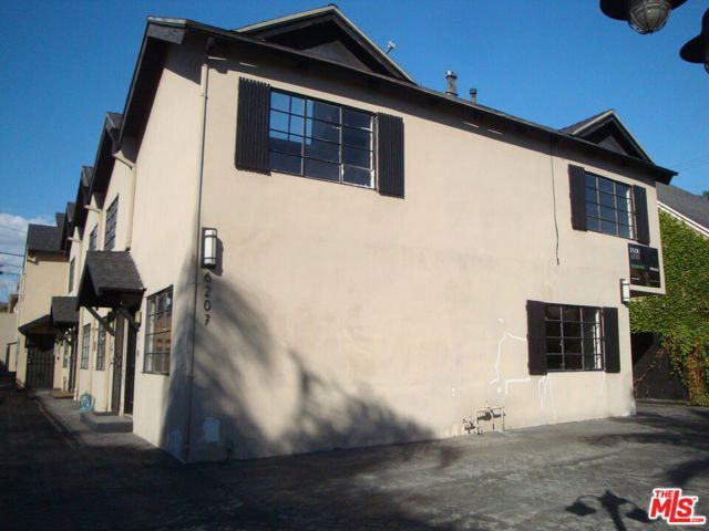 6207 BANNER Avenue 1, Los Angeles, CA 90038