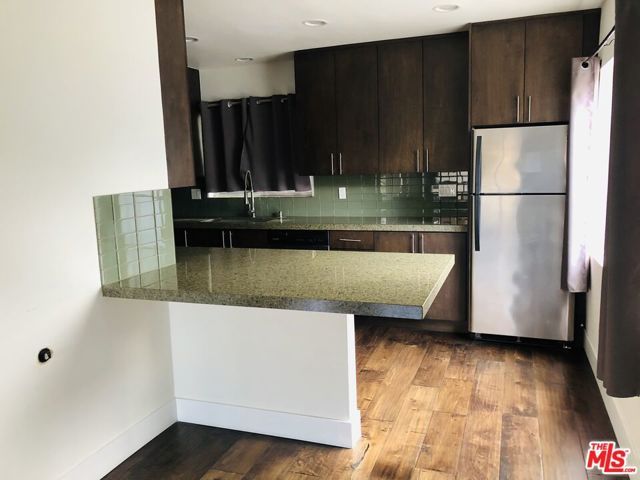 6207 BANNER Avenue 1, Los Angeles, CA 90038