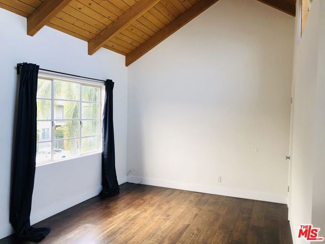 6207 BANNER Avenue 1, Los Angeles, CA 90038