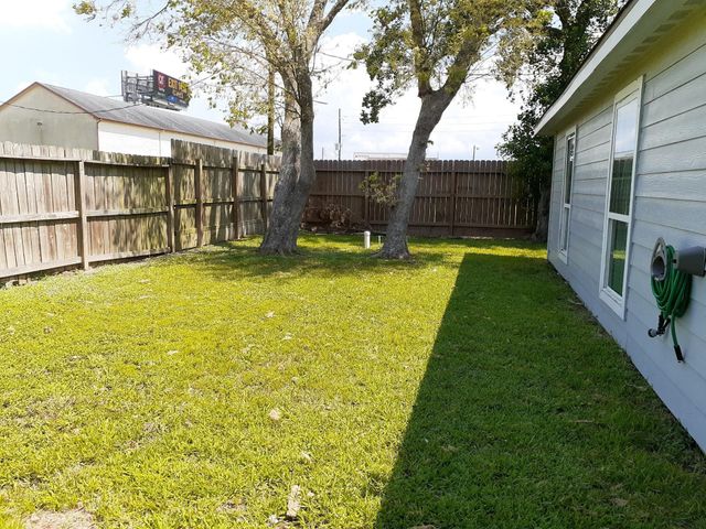 3319 Houston Street, Rosenberg, TX 77471