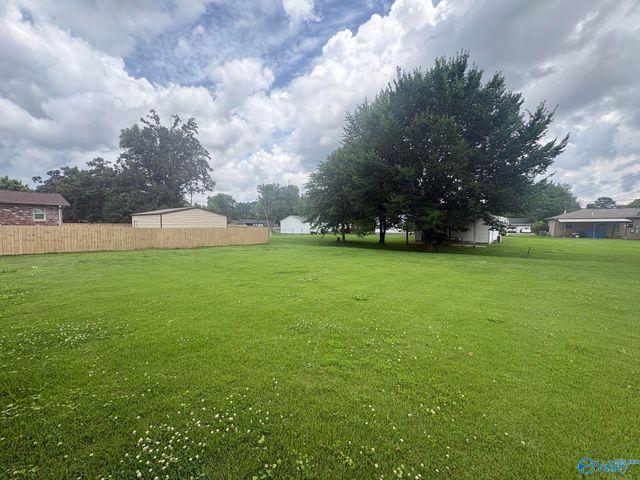 902 Jackson Drive, Athens, AL 35611