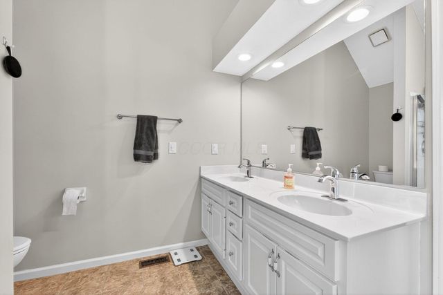 9430 Avemore Court, Dublin, OH 43017