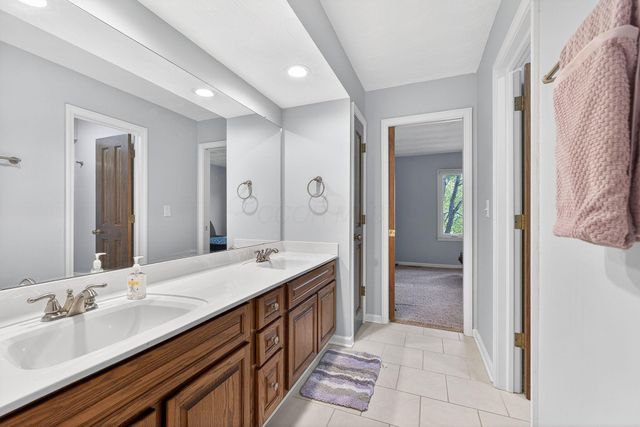 9430 Avemore Court, Dublin, OH 43017