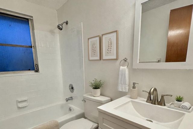 1008 DUQUESNE ROAD, Venice, FL 34293