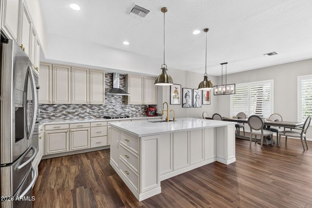 1976 W BLUE RIDGE Court, Chandler, AZ 85248