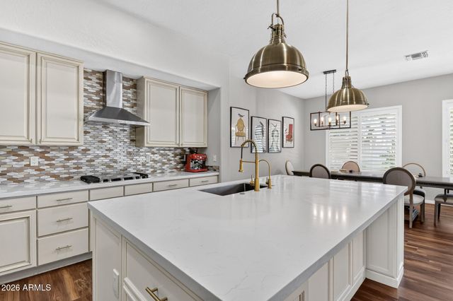 1976 W BLUE RIDGE Court, Chandler, AZ 85248