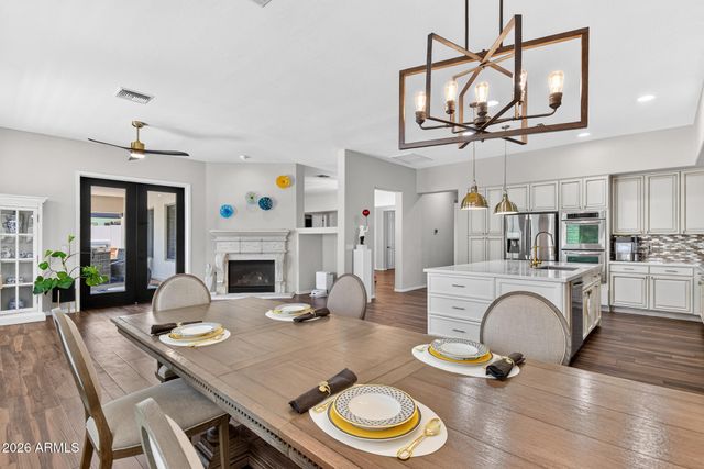 1976 W BLUE RIDGE Court, Chandler, AZ 85248