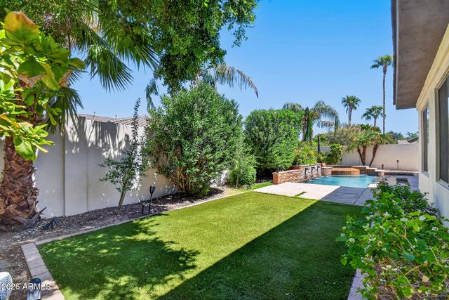 1976 W BLUE RIDGE Court, Chandler, AZ 85248