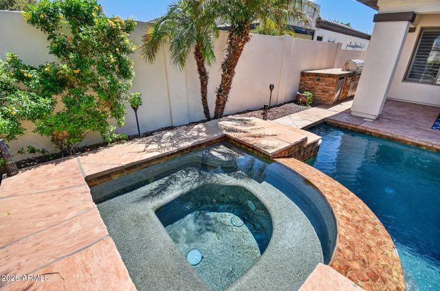 1976 W BLUE RIDGE Court, Chandler, AZ 85248