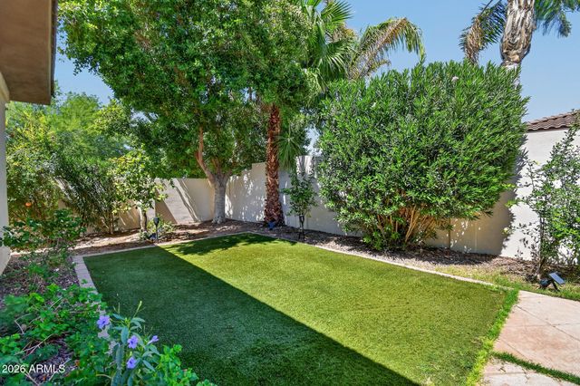 1976 W BLUE RIDGE Court, Chandler, AZ 85248