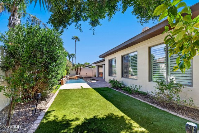 1976 W BLUE RIDGE Court, Chandler, AZ 85248