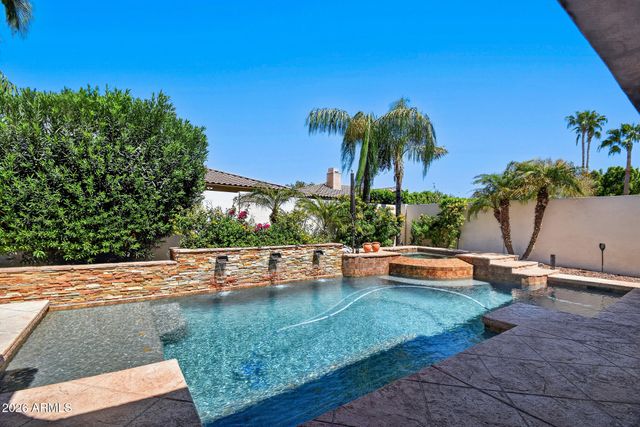 1976 W BLUE RIDGE Court, Chandler, AZ 85248
