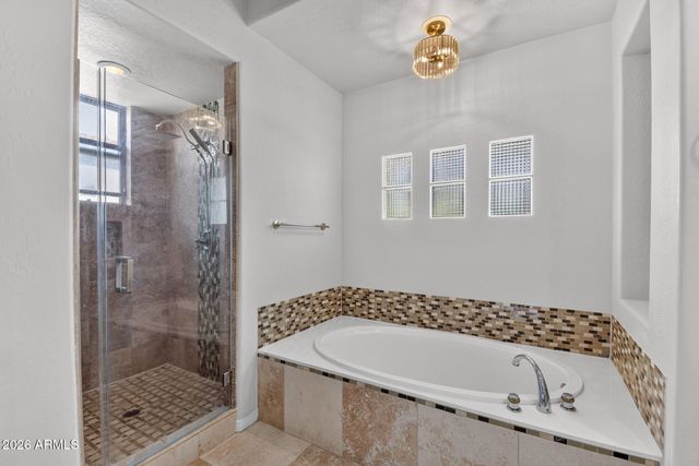 1976 W BLUE RIDGE Court, Chandler, AZ 85248