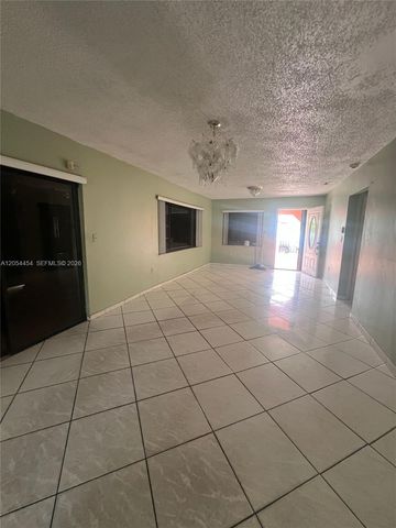 890 E 28th St, Hialeah, FL 33013